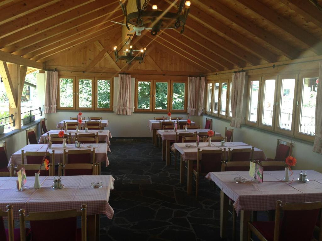 Gasthaus Sonne Tarrenz Exterior foto