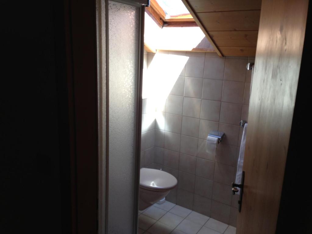 Gasthaus Sonne Tarrenz Habitación foto